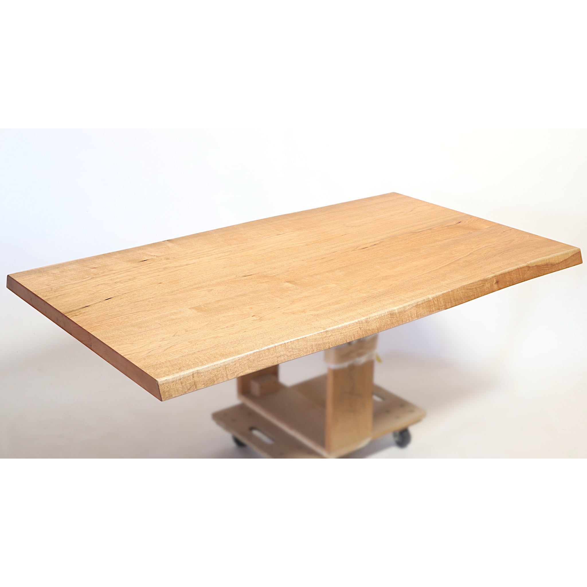 岩手県産クルミ材のフリーテーブル（160cm、オイル仕上げ）